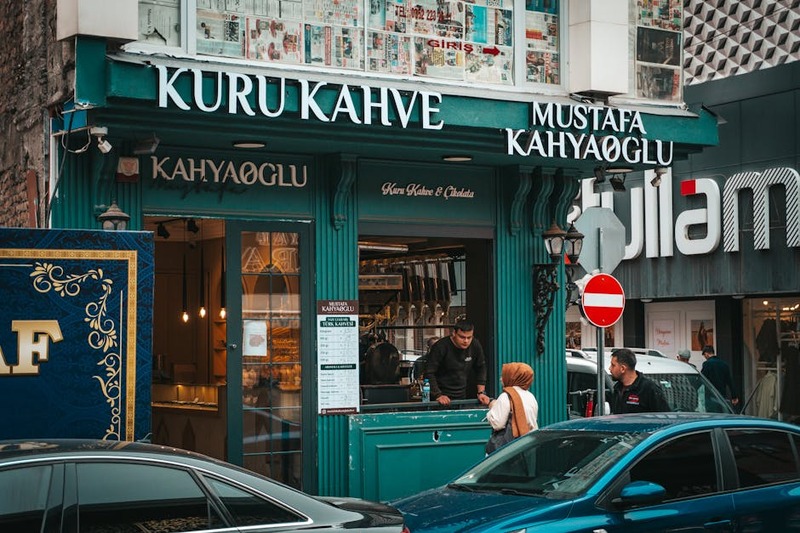 Kahve Kokulu Sabahlar animesinden bir sahne